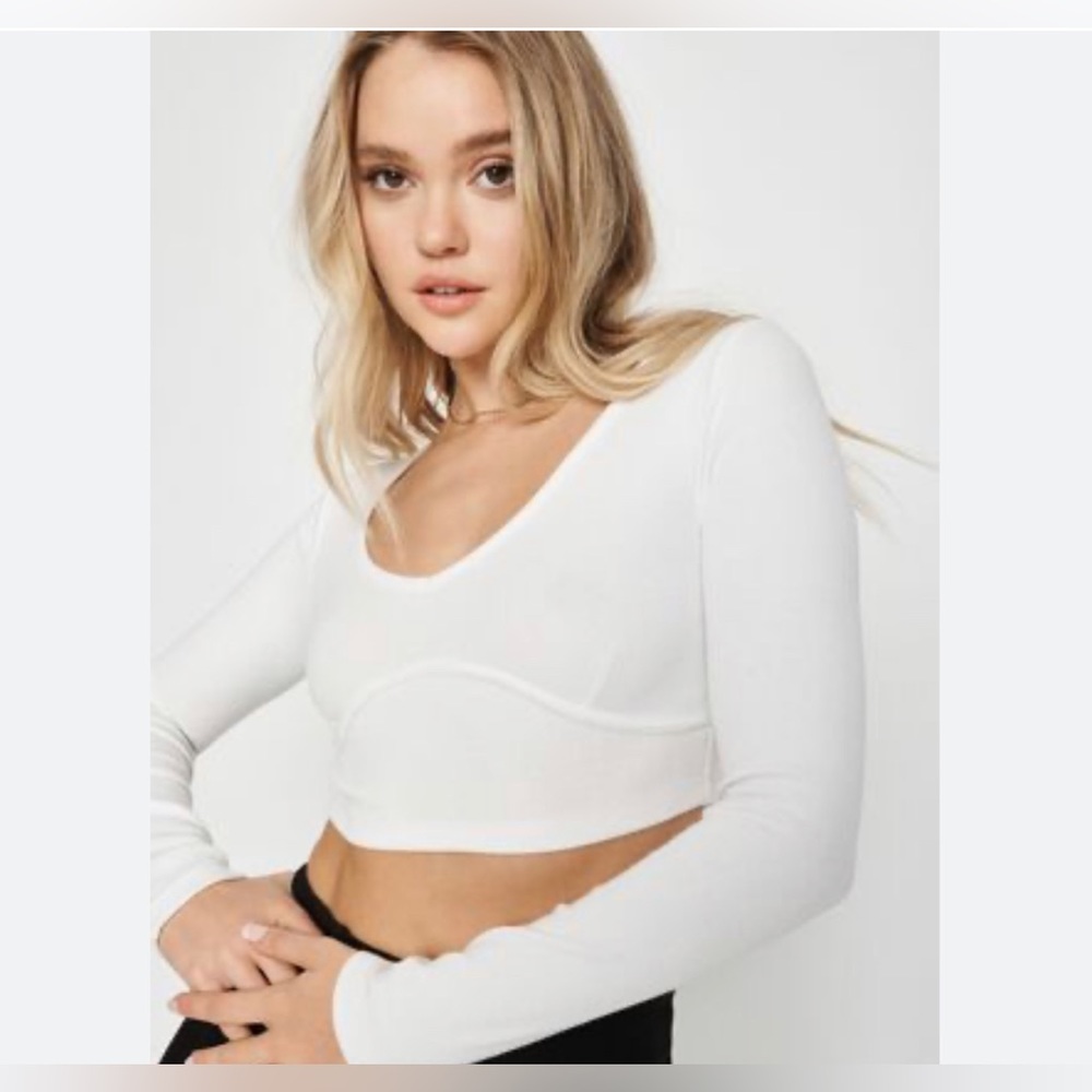 Garage long sleeve crop top